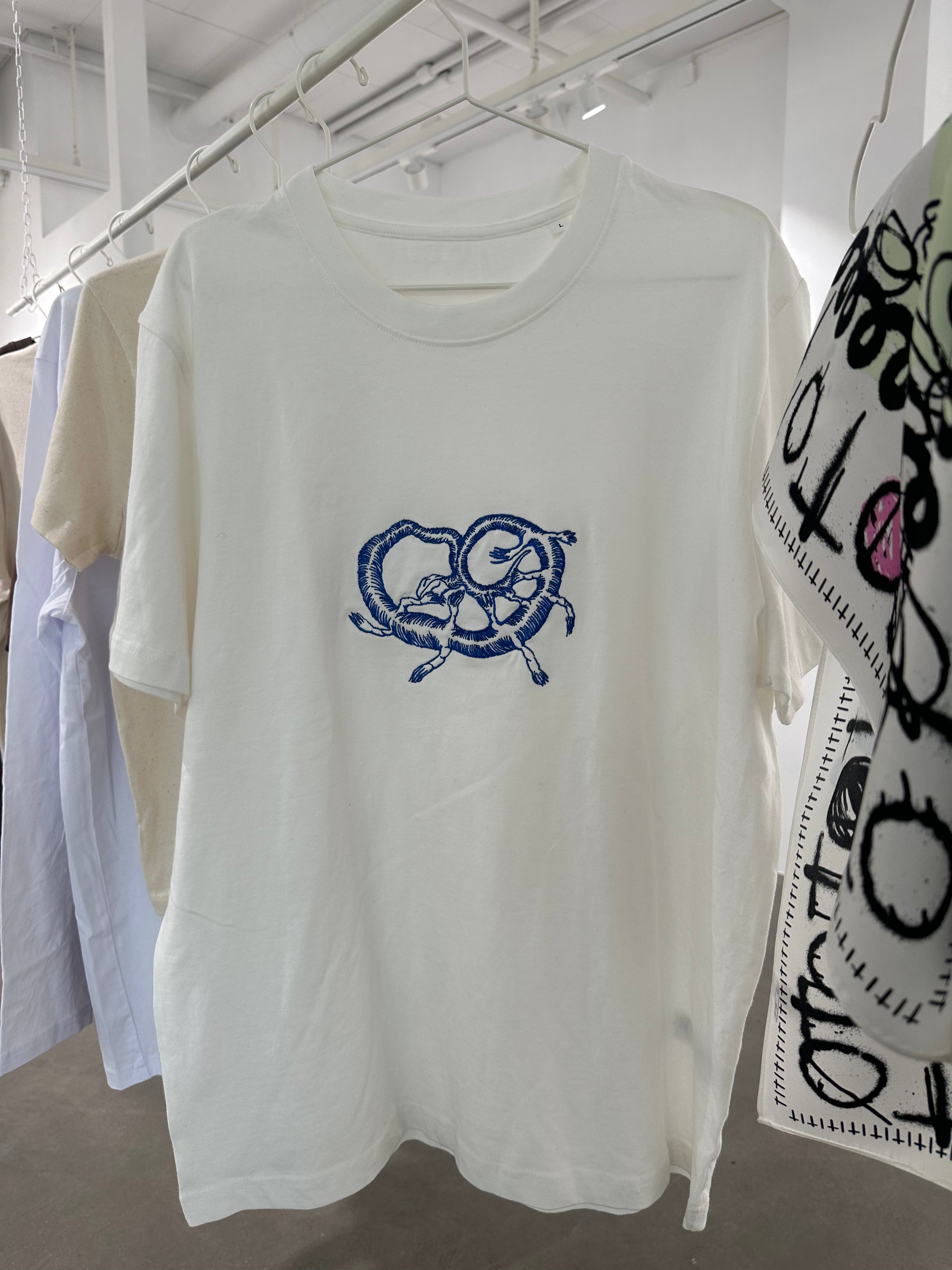 Elleve Beined Slange // Brodert